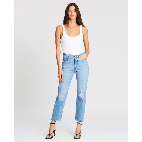 Levi's - Wedgie Fit Straight Jeans - Tango Blue - Picture 8 of 16